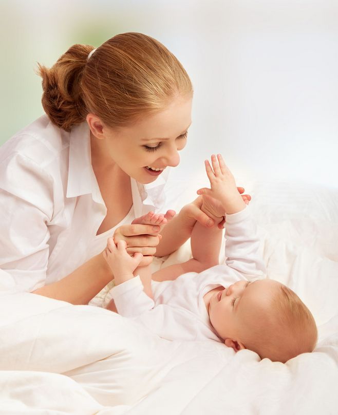 溫馨的媽媽與寶寶圖片