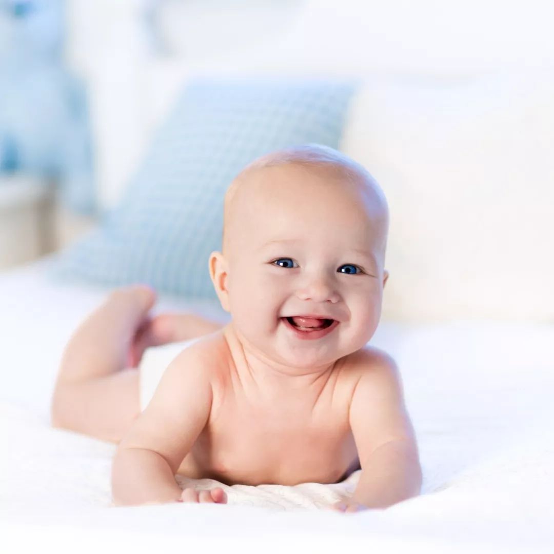 讓寶寶趴著居然有這么多好處,后悔知道的太晚!