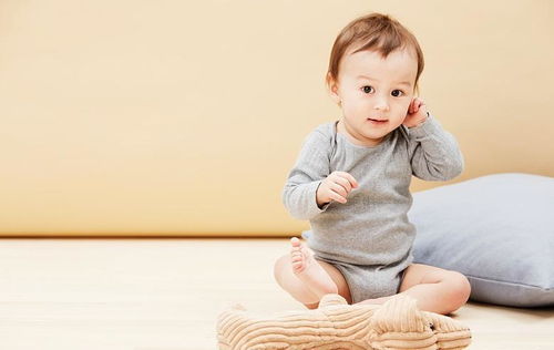 寶寶多大適合戒母乳 怎樣給寶寶斷母乳比較好 3個關鍵點要掌握